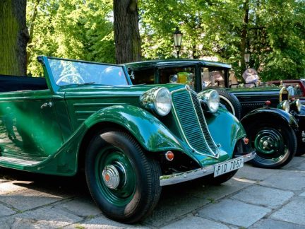 Kam o víkendu na Písecku: Žonglérské vystoupení, hudba, kino i sraz historických vozidel