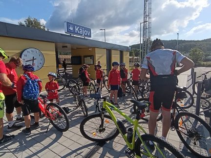 Na kolech zdolali Kleť i cestu k Lipnu. Chvalšinská fotbalová mládež má za sebou soustředění