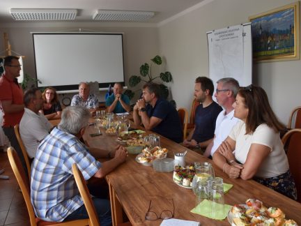 VIDEO: Chotoviny staví přivaděč vody z jihočeské soustavy