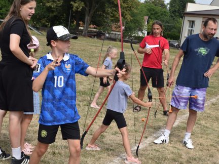 V Hrazánkách slaví půlení prázdnin. Zábavou i sportem