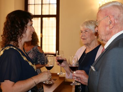 Léto patří svatbám, v Budějovicích se brali i novomanželé z ciziny