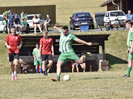 Pod Mářským vrchem uctili fotbalisté památku tragicky zesnulého Petra Krejsy