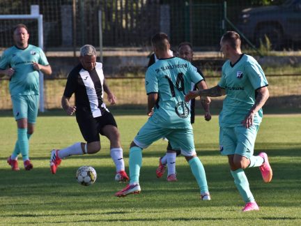 Dražejov oslavil nové zázemí vítězně, Holfeld sestřelil Volyni hattrickem