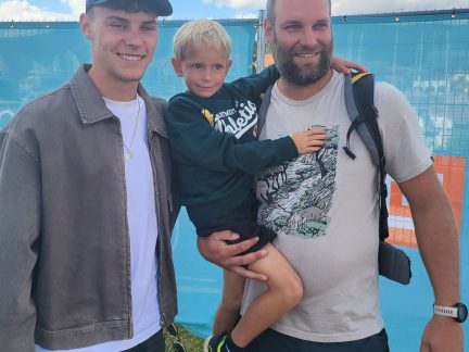 Návštěvníci Lipna si užívají sportovní aktivity, setkání se sportovci i koncerty. Ve středu Filip Salač, v pátek No Name…