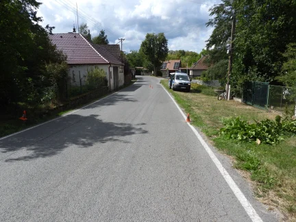 Řídili opilí a bourali. Dva muži skončili v nemocnici