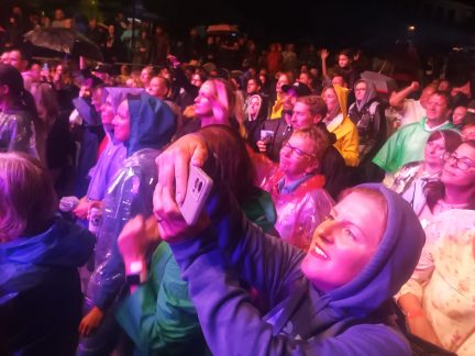 V Trhových Svinech začíná festival dechovky Karel Valdauf 2026. V předvečer to rozjeli rockeři