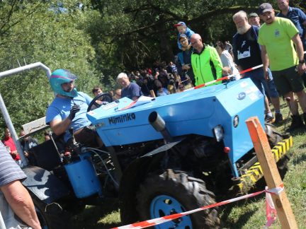 Na traktoriádu do Dráchova přijelo přes 1500 lidí