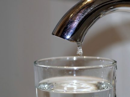 Myšlenka přivaděče vody z Římova na Chyšecko a Petrovicko je u ledu. Novou šanci nabízí Středočeský kraj