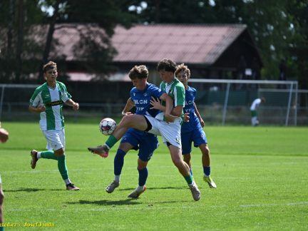 VIDEO: Devatenáctka Táborska v jihočeském derby Roudné nešetřila. Nováček soutěže si odvezl ze Soukeníku bůra