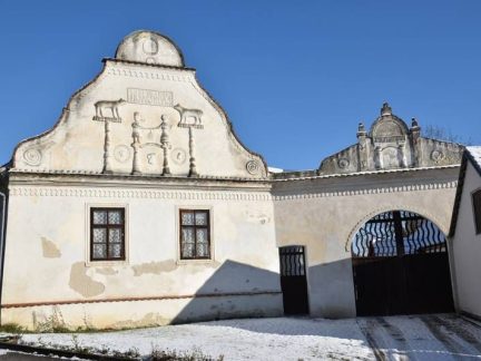Kdysi to tu žilo. Staré hostince na Strakonicku vystřídaly kulturní i obytné domy