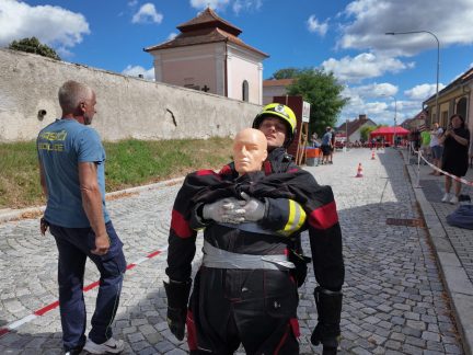 VIDEO: Železní hasiči bojovali v Sedlici. Další klání hostí v sobotu Týn nad Vltavou
