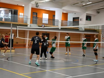 Nová multihala mění sportovní zázemí v Dačicích. Otevírá se škole i veřejnosti