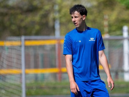 Fotbal: Případ Kamenského má verdikt. Zákrok na něj skončil trestem na devět zápasů 