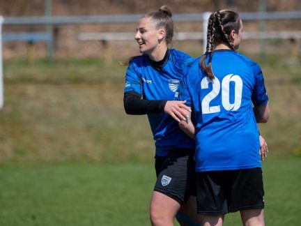 Přišla před rokem a pálí ostrými. Barbora Němečková nasázela za Mokré už 50 gólů