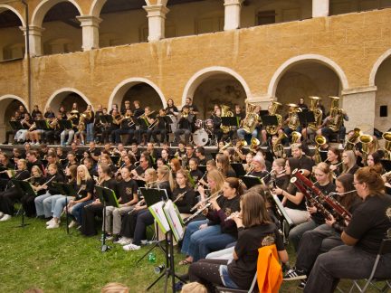 Krátká příprava, velký úspěch. Výroční koncert spojil 150 vimperských muzikantů