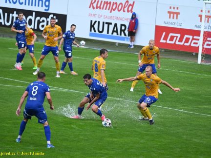 VIDEO: Táborsko v poháru končí. Teplice mu nasypaly pětigólový příděl