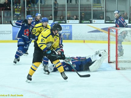 VIDEO: Sousedský souboj Soběslavi s Veselím skončil první porážkou Lokomotivy v sezoně