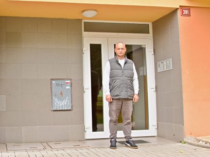 Ukrajinská rodina musela hledat nový domov. Bytové družstvo končí s výjimkou pro občany mimo EU