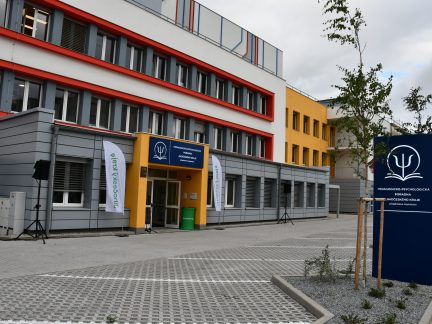 Pedagogicko-psychologická poradna v Budějovicích má nové zázemí pro stále náročnější práci