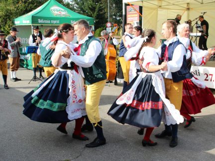 Víkend na Jindřichohradecku: Svatováclavské slavnosti i show na úzkokolejce
