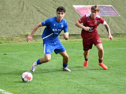 VIDEO: Devatenáctka Táborska se drží už druhým kolem na čele soutěže! Vítězství proti Ústí nad Labem řídil kapitán Porubský
