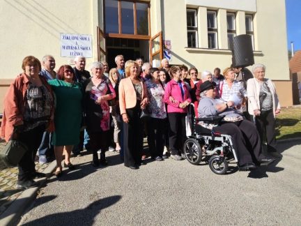 I malotřídka může být vyhledávaná škola. V Lužnici slaví 200 let