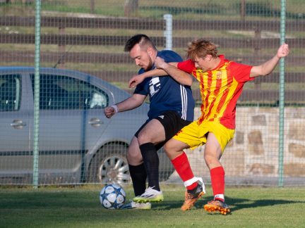 Fotbal: Chvalšiny jedou. V Nové Vsi otáčely zápas a vyhrály pošesté v řadě