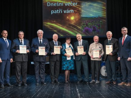 Cenu města Dačice převzalo sedm osobností
