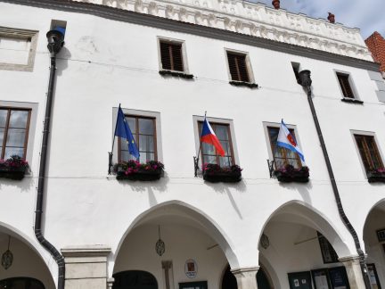 Volební zemětřesení v Českém Krumlově. Do zastupitelstva přijde téměř 60 procent nových tváří. Zvoleni nebyli dva radní