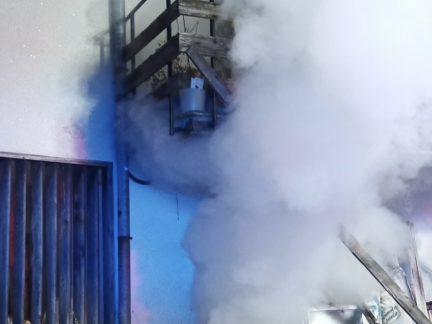 Hasiči zasahovali v noci u požáru kotelny v Čekanicích na Strakonicích